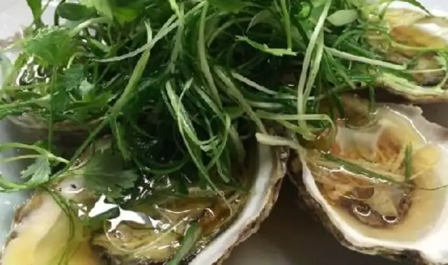 Steamed Pacific Oysters